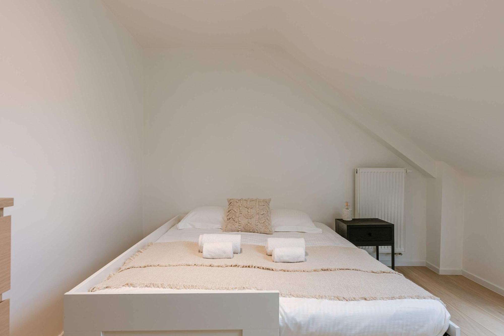 Huswell - Charming Townhouse In Perfect For 6 Guests