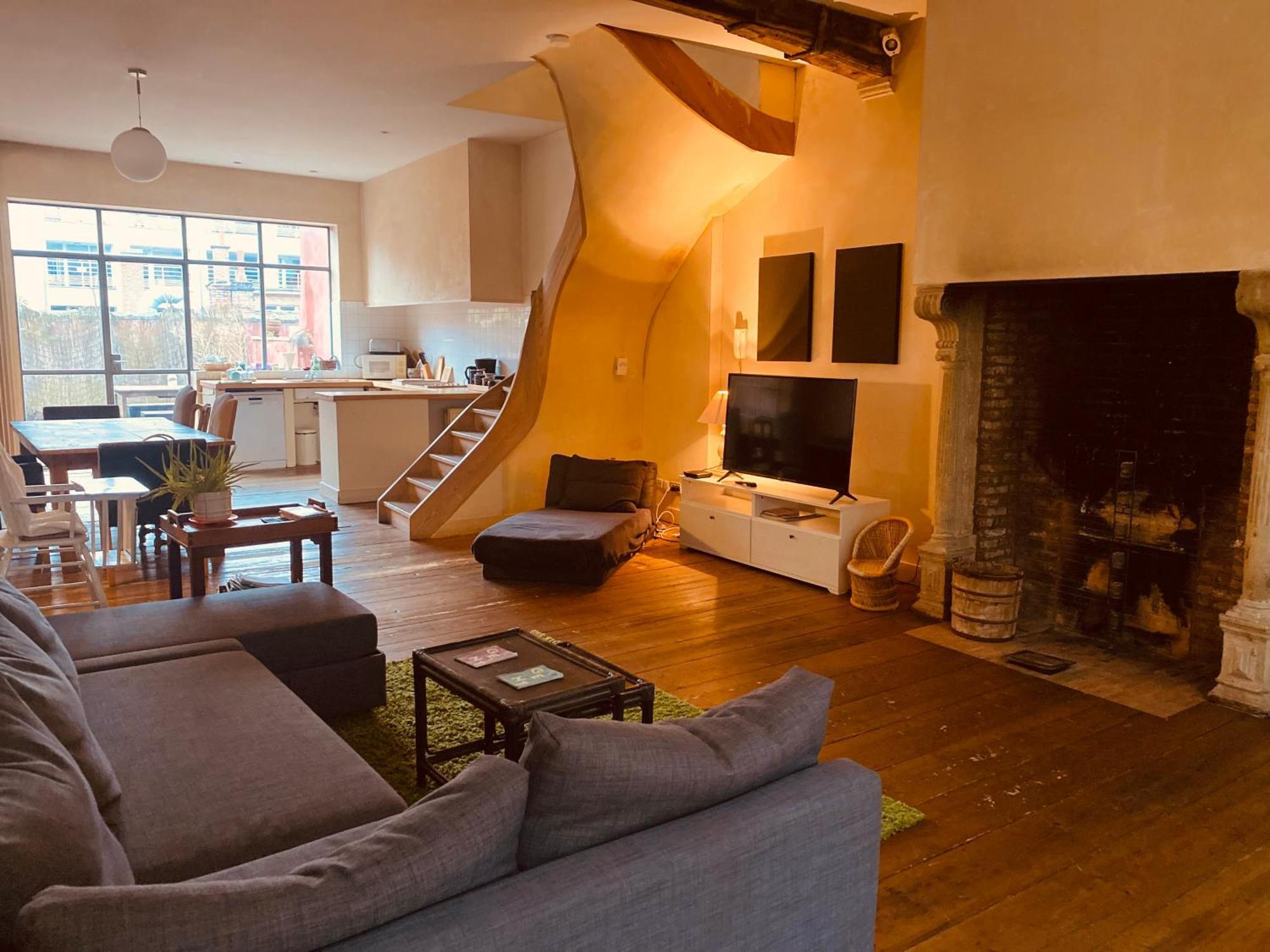 Spacious Duplex With Terrace In The Middle Of The Center Ghent
