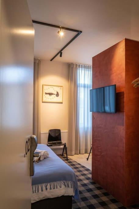 Apartment Retreat In The Centre Of