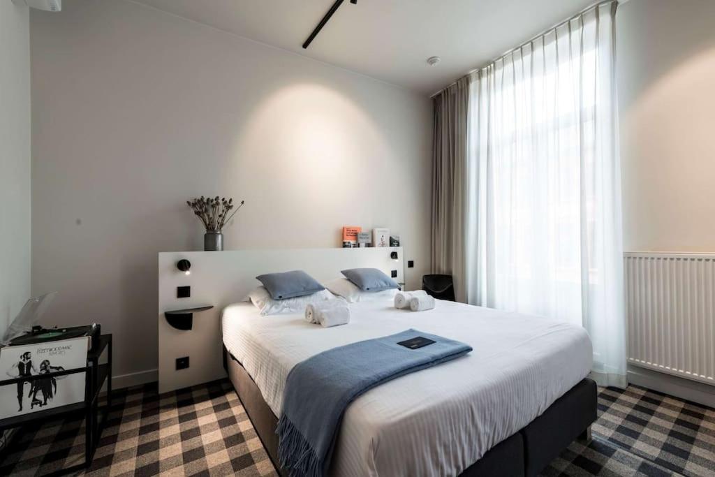 Apartment Retreat In The Centre Of *