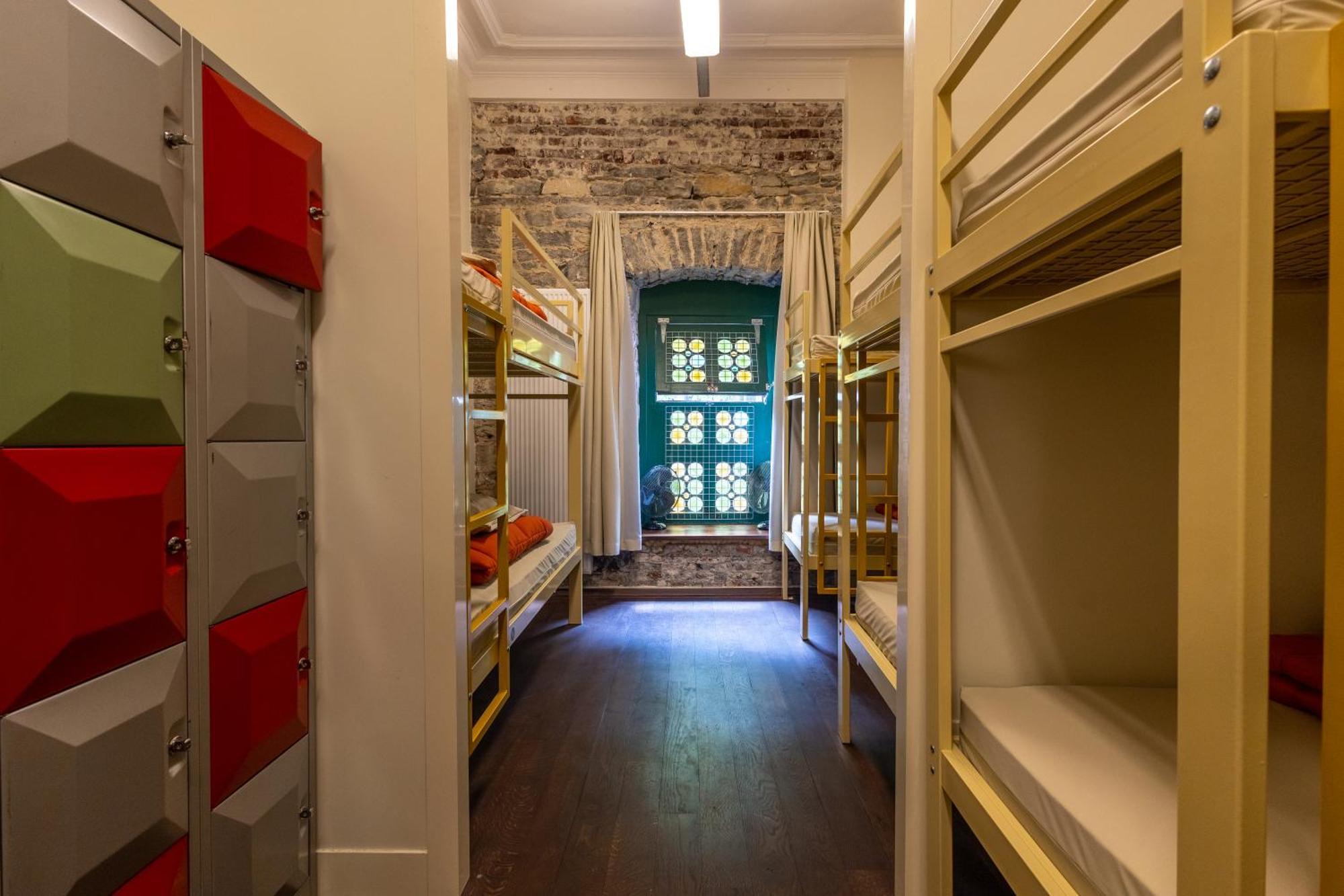 Uppelink Hostel *