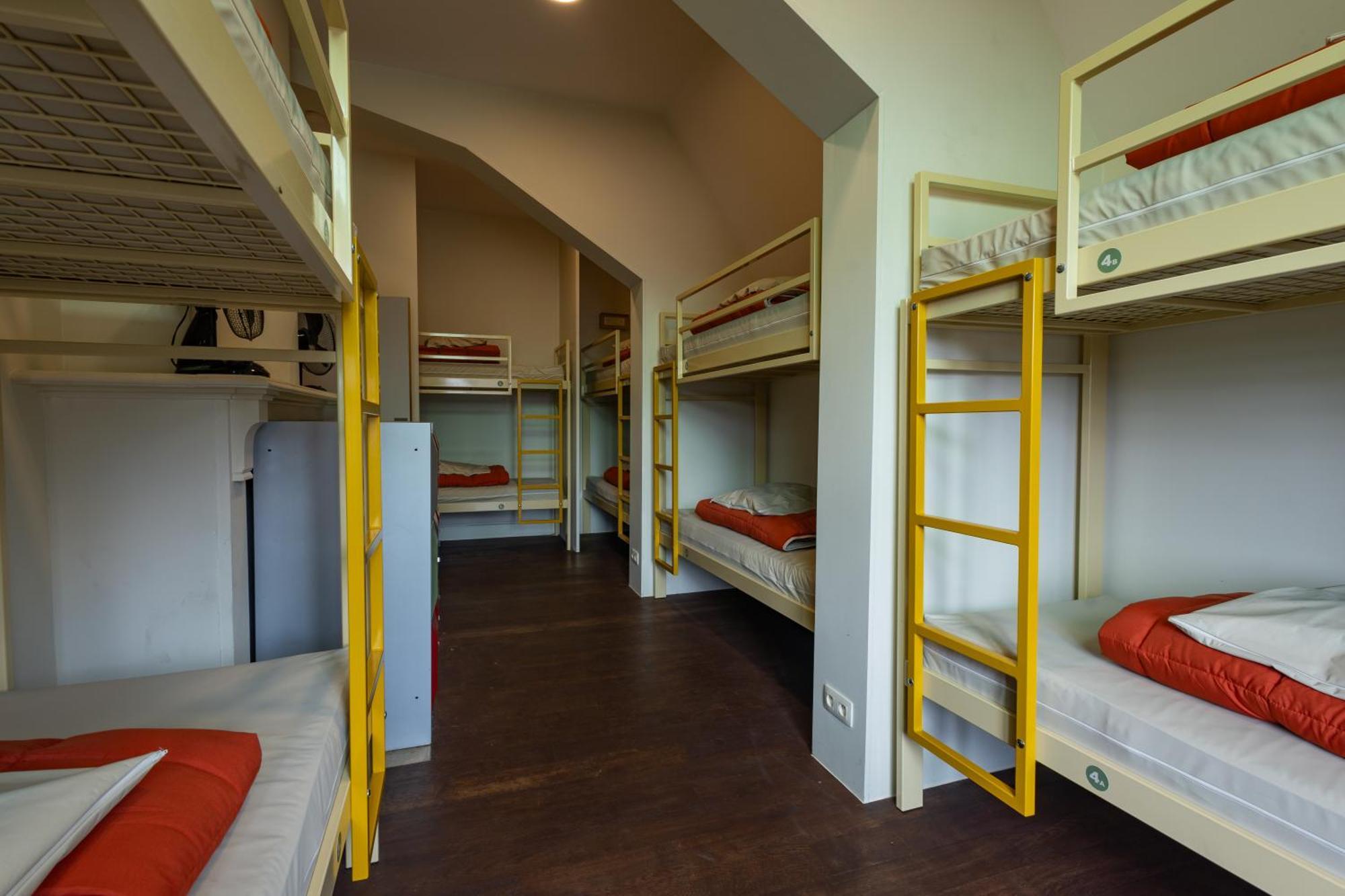 Hostel Uppelink Gent