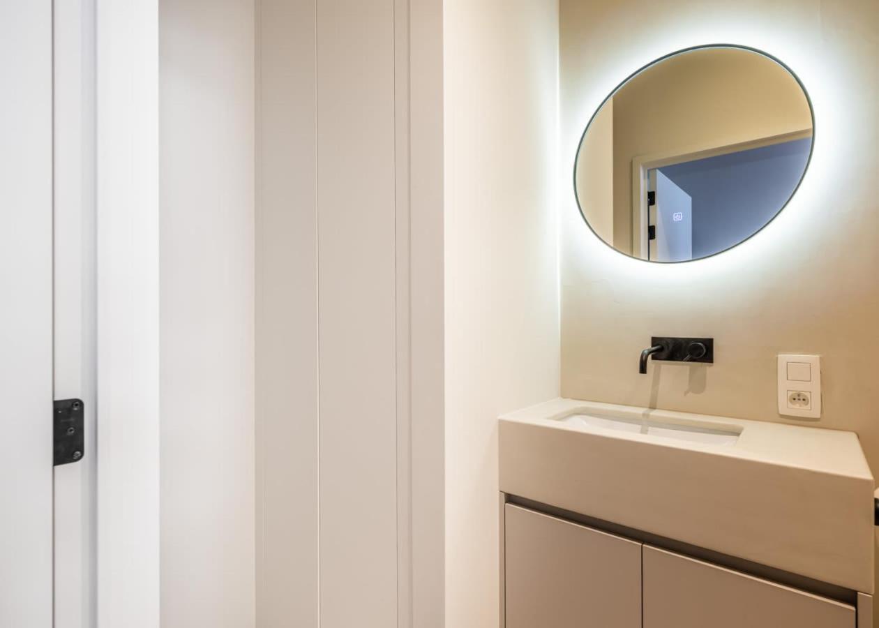 Huswell - Chic In Apartment *