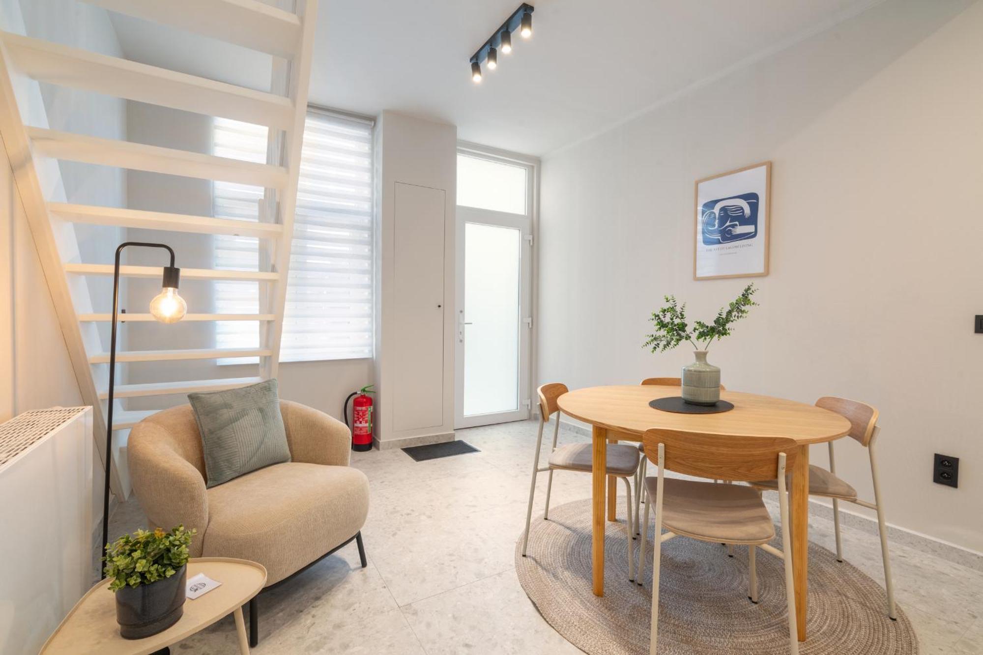 Gezellig, Knusse En Gerenoveerde Rijwoning 4p Apartment Ghent
