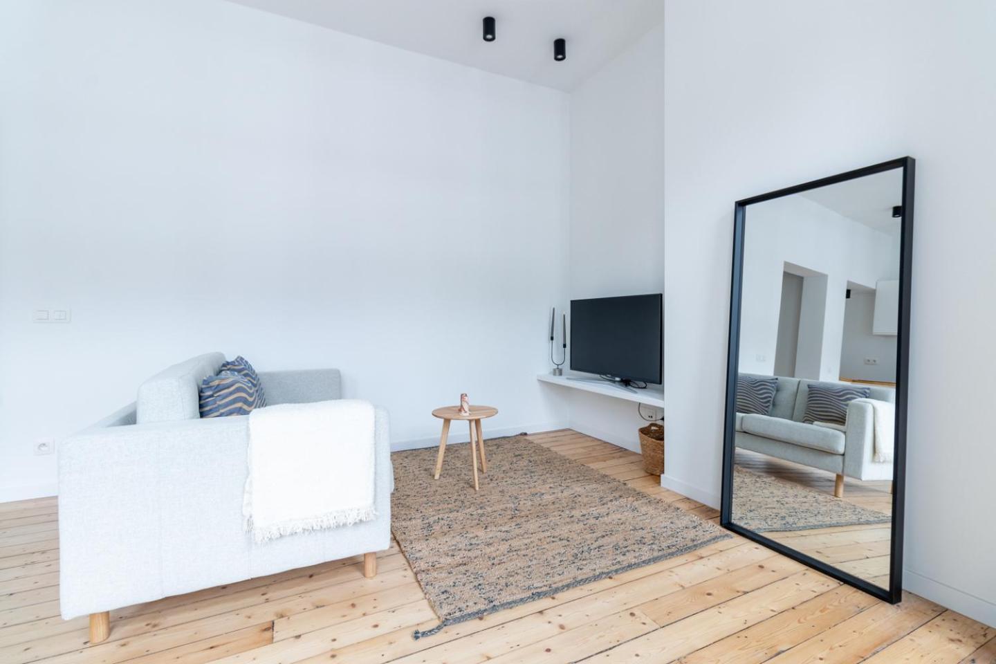 Sleek - Urban Elegance In The Heart Of Apartment Ghent