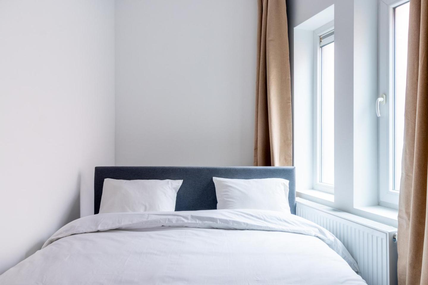 Apartment Sleek - Urban Elegance In The Heart Of *