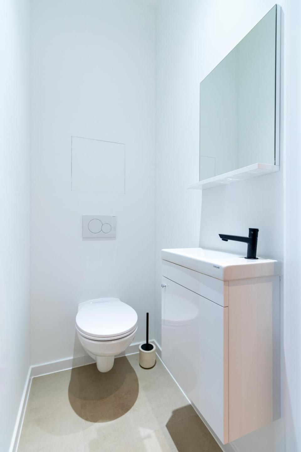 Sleek - Urban Elegance In The Heart Of Apartment Ghent