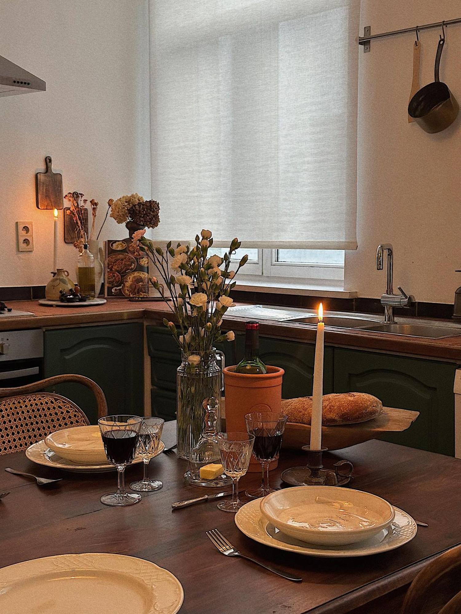 Gently In Center Apartment