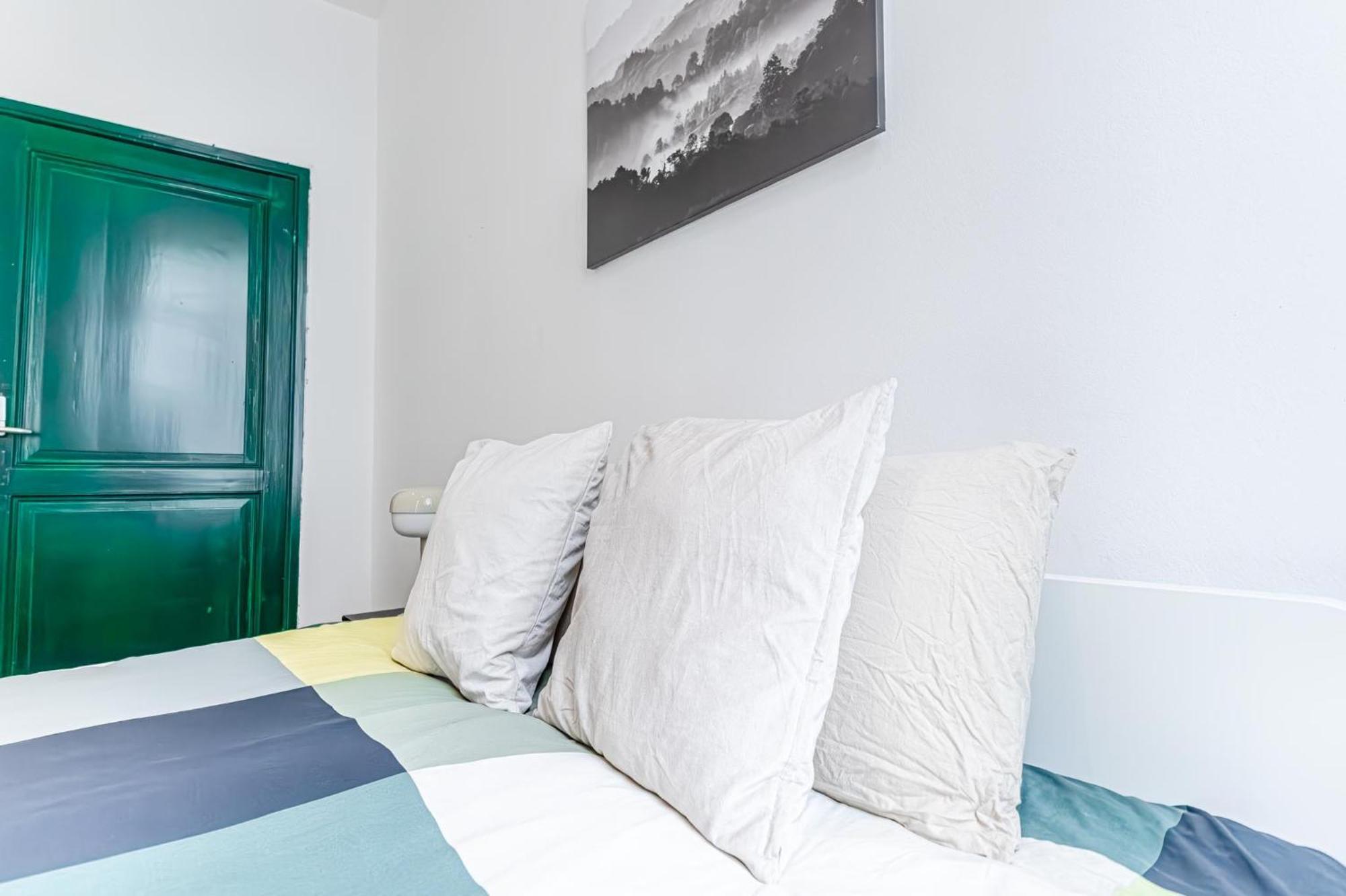 Lovely & Comfortable At Heart Of *