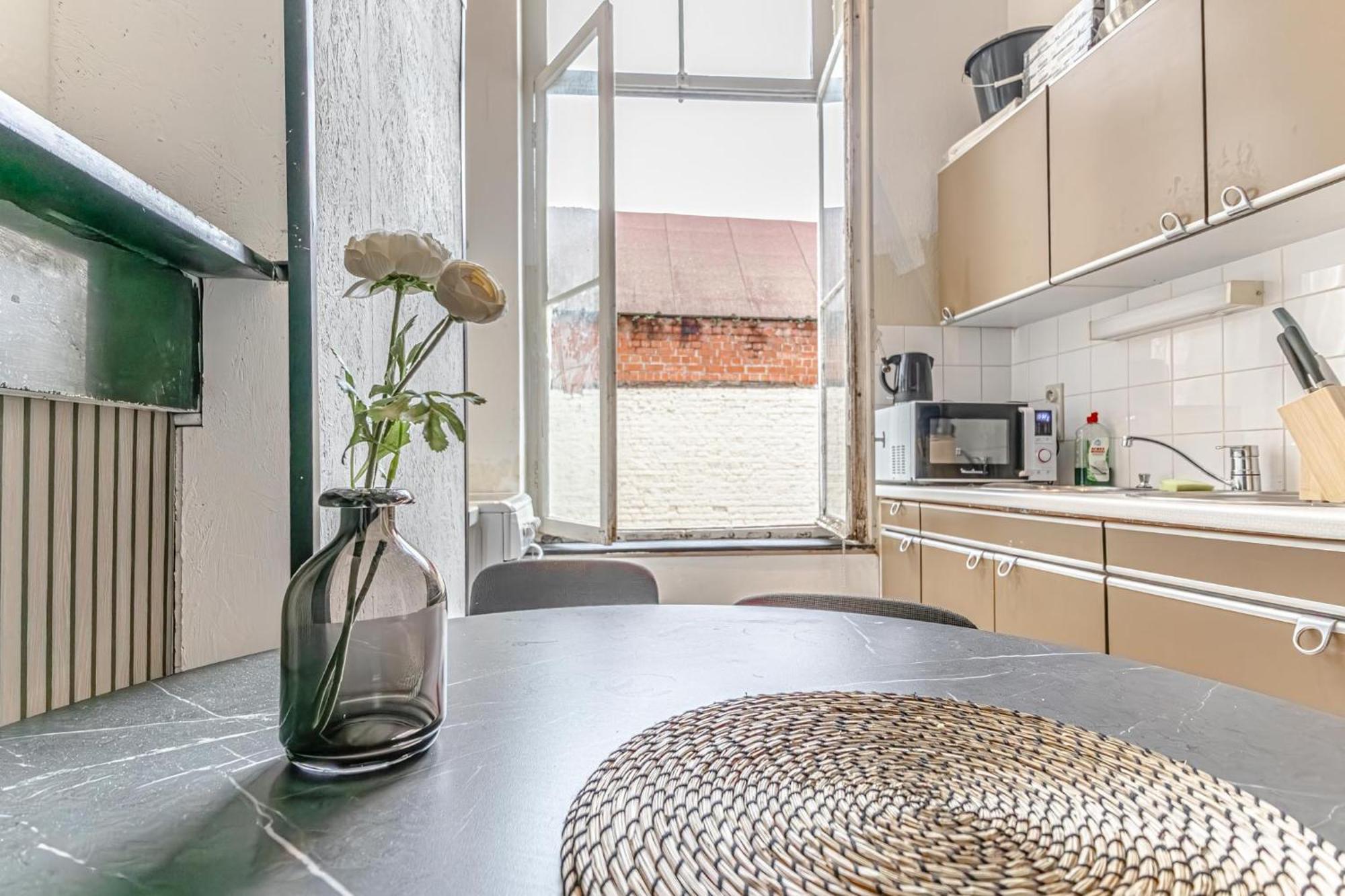 Lovely & Comfortable At Heart Of Apartment Ghent