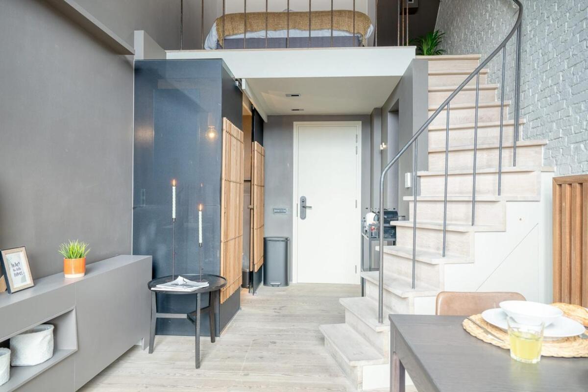 Apartment Serene Oasis With Balcony In