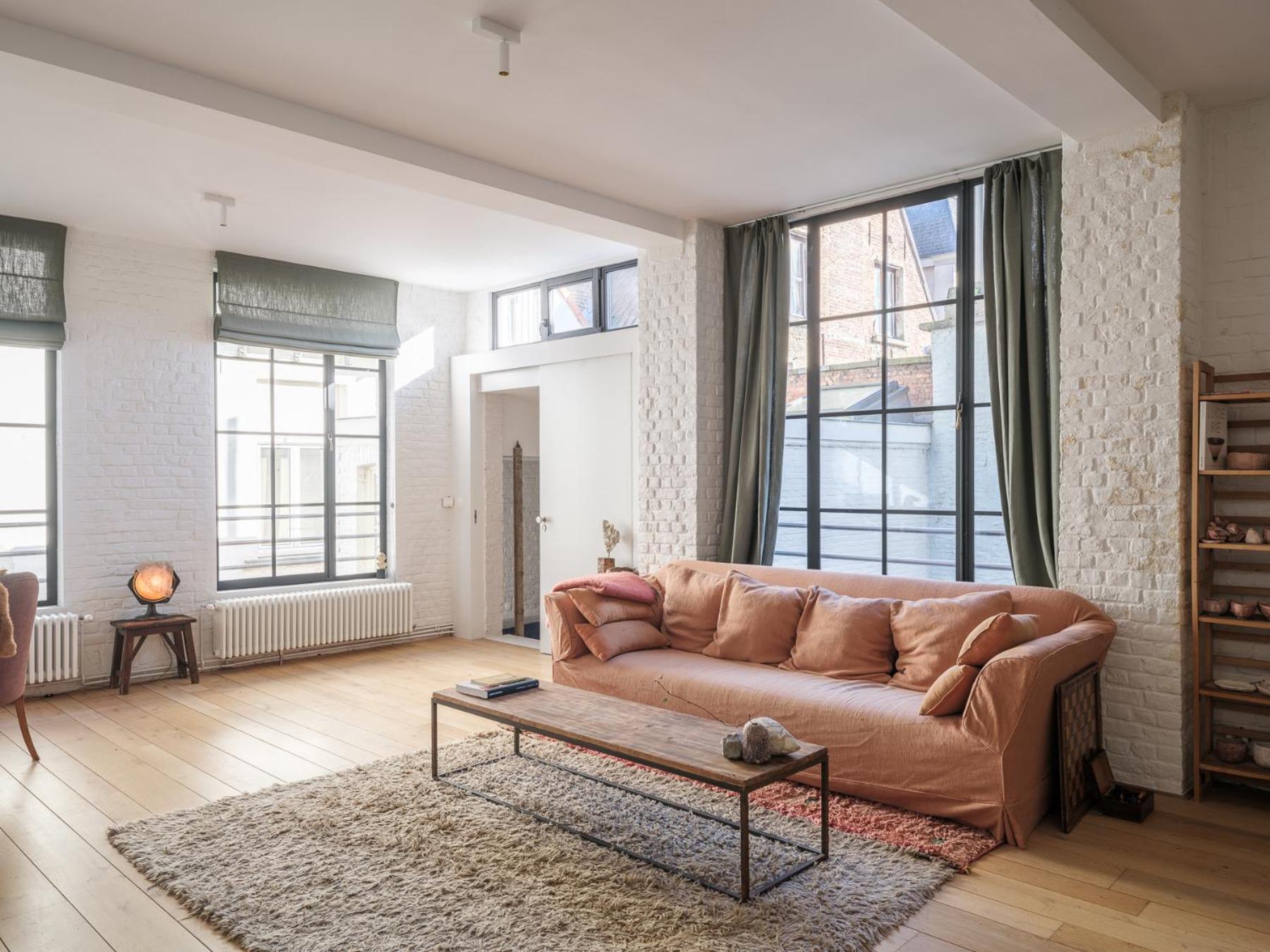 Brooklyn Five Apartment *