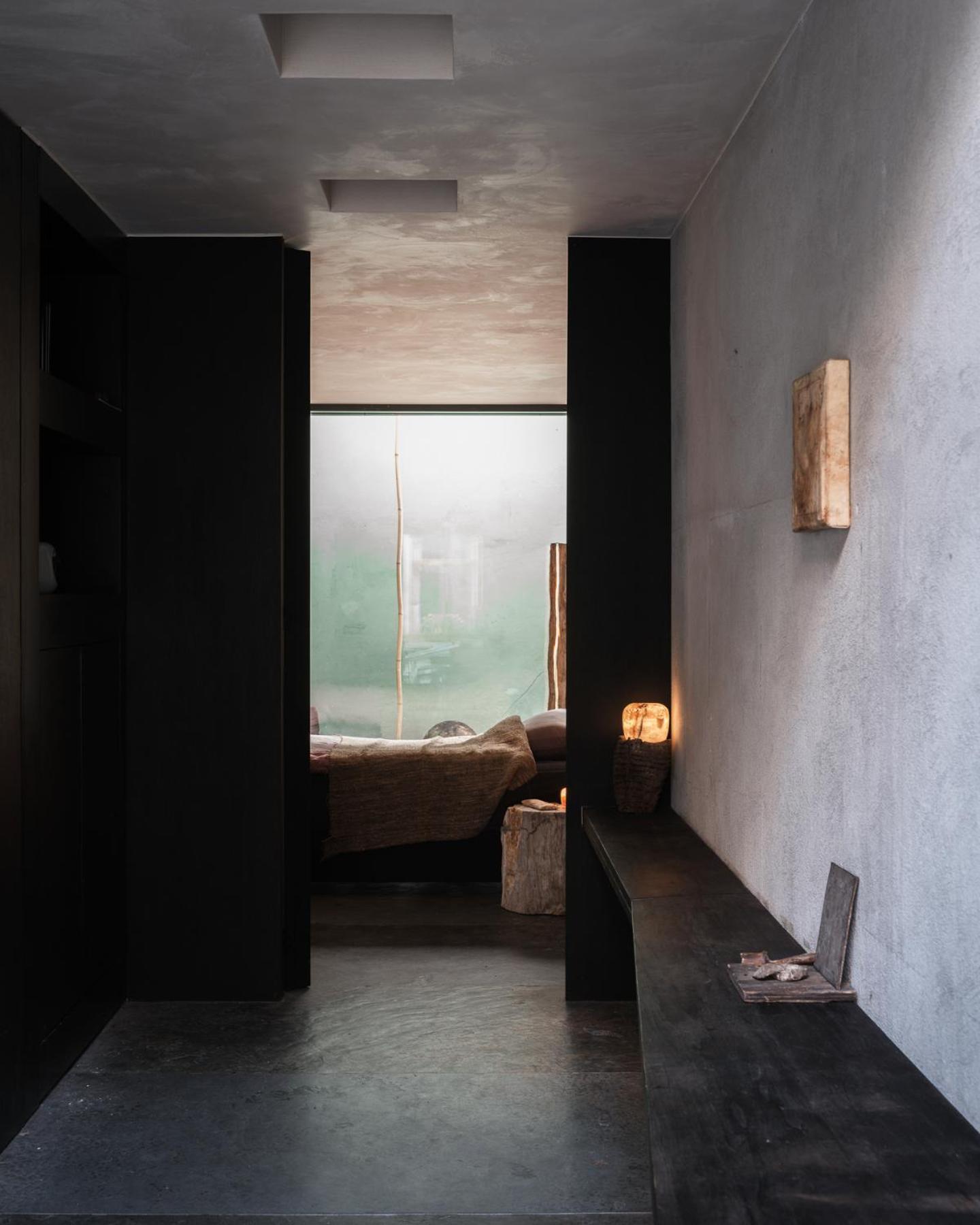 Shelter 7