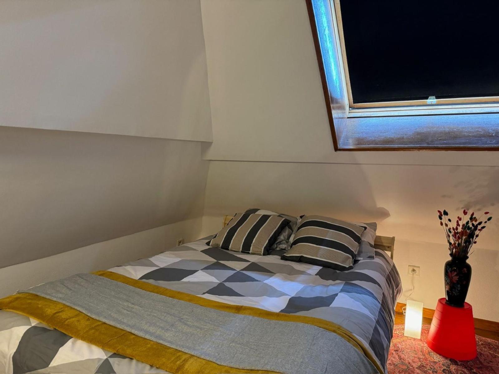 Apartment 3-person Cozy Place In The Center Of