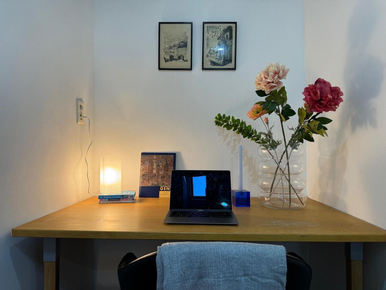 3-person Cozy Place In The Center Of Apartment Ghent