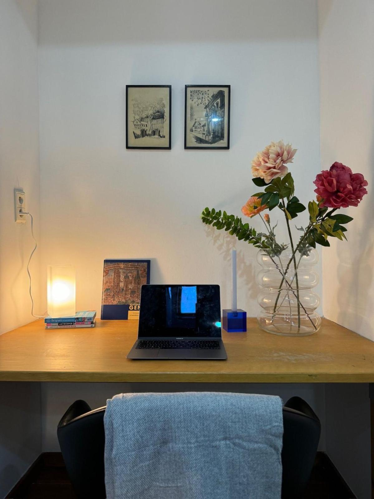 3-person Cozy Place In The Center Of Apartment