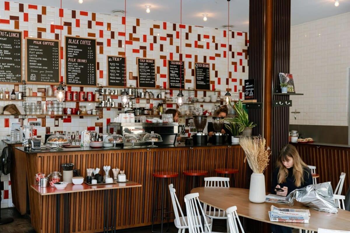 Huswell - The Jungle' In The Heart Of * Gent