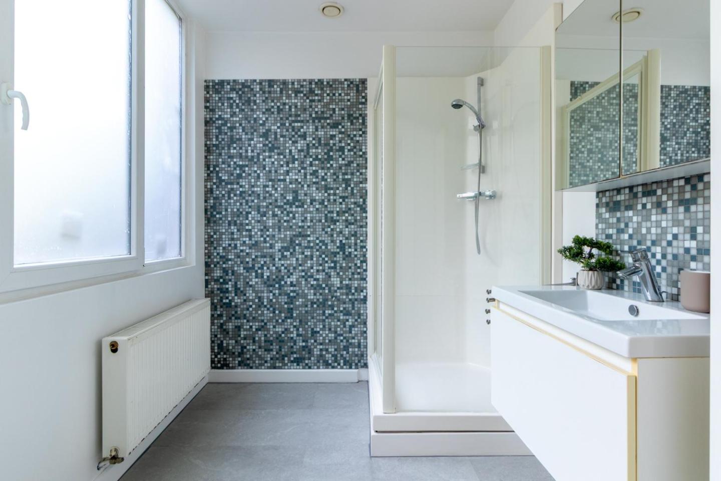 Bright, Spacious & Perfectly Located In The Heart Of *