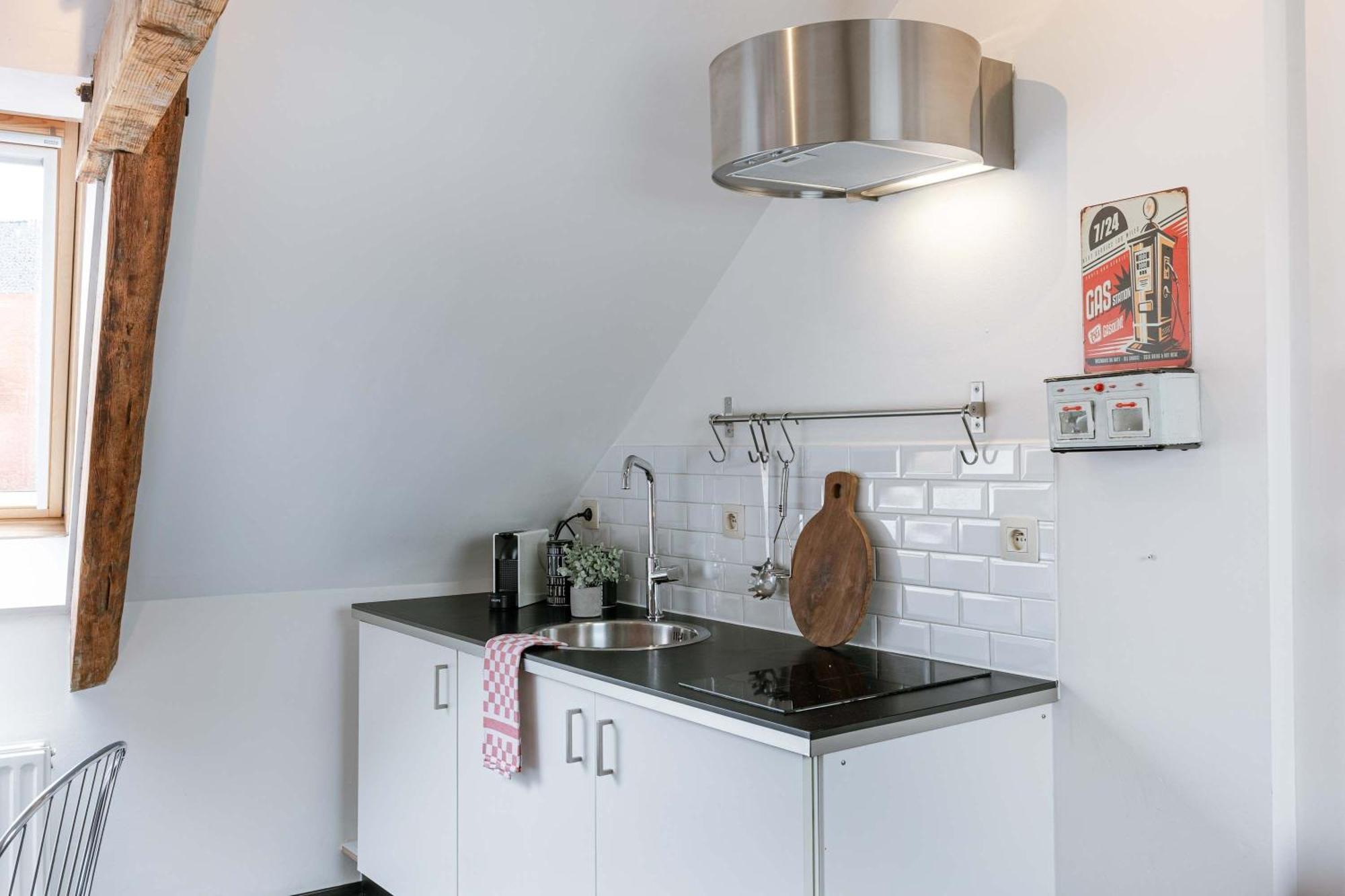 Huswell - Cozy Retro In The Heart Of Ghent
