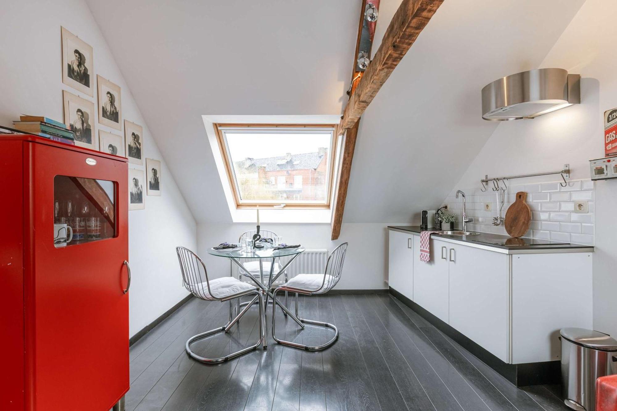 Huswell - Cozy Retro In The Heart Of Apartment *