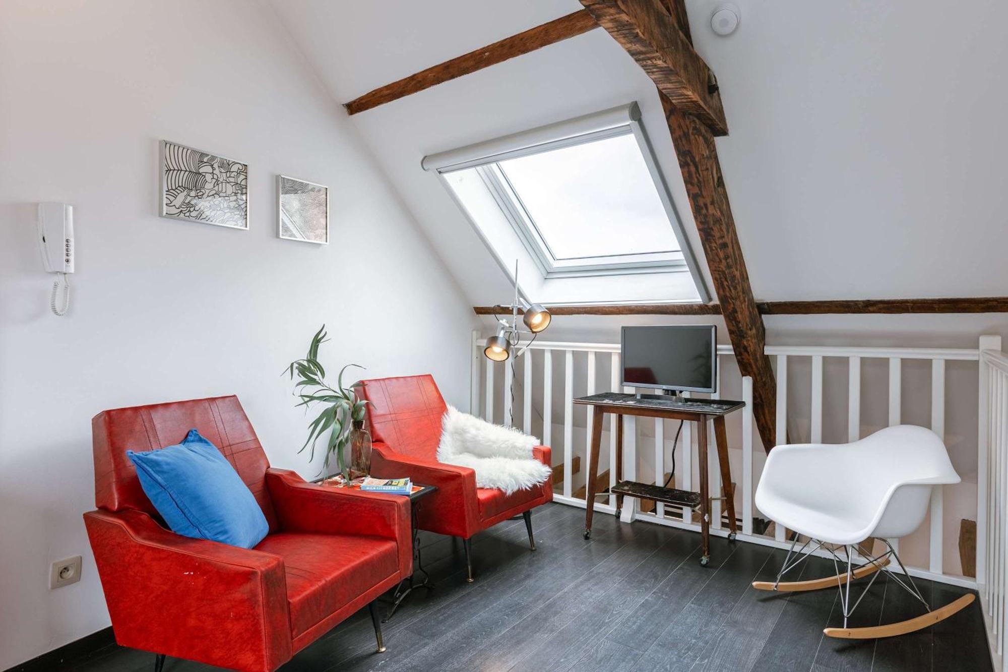 Huswell - Cozy Retro In The Heart Of Apartment Ghent