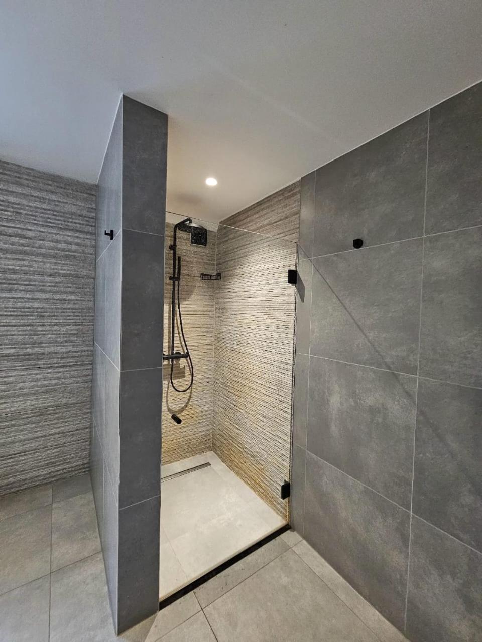 L'gante Guest house *