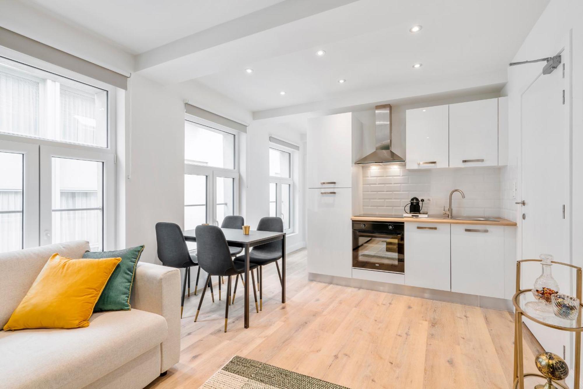 Apartment Designer - Prime Location For 4 Guests
