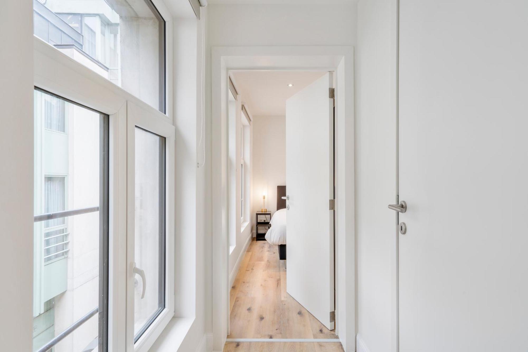 Designer - Prime Location For 4 Guests