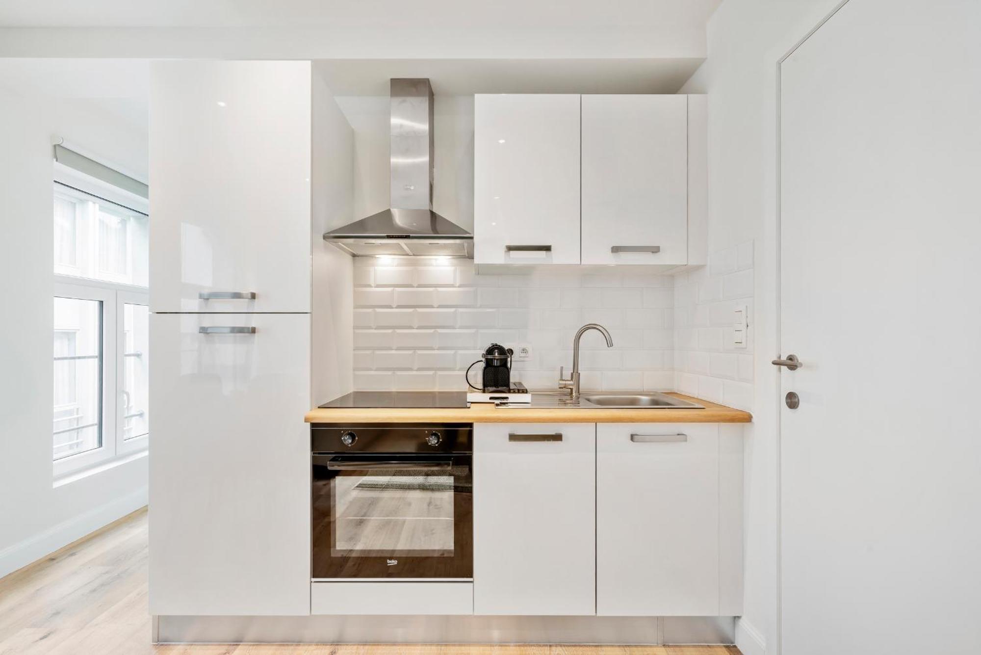 Apartment Designer - Prime Location For 4 Guests