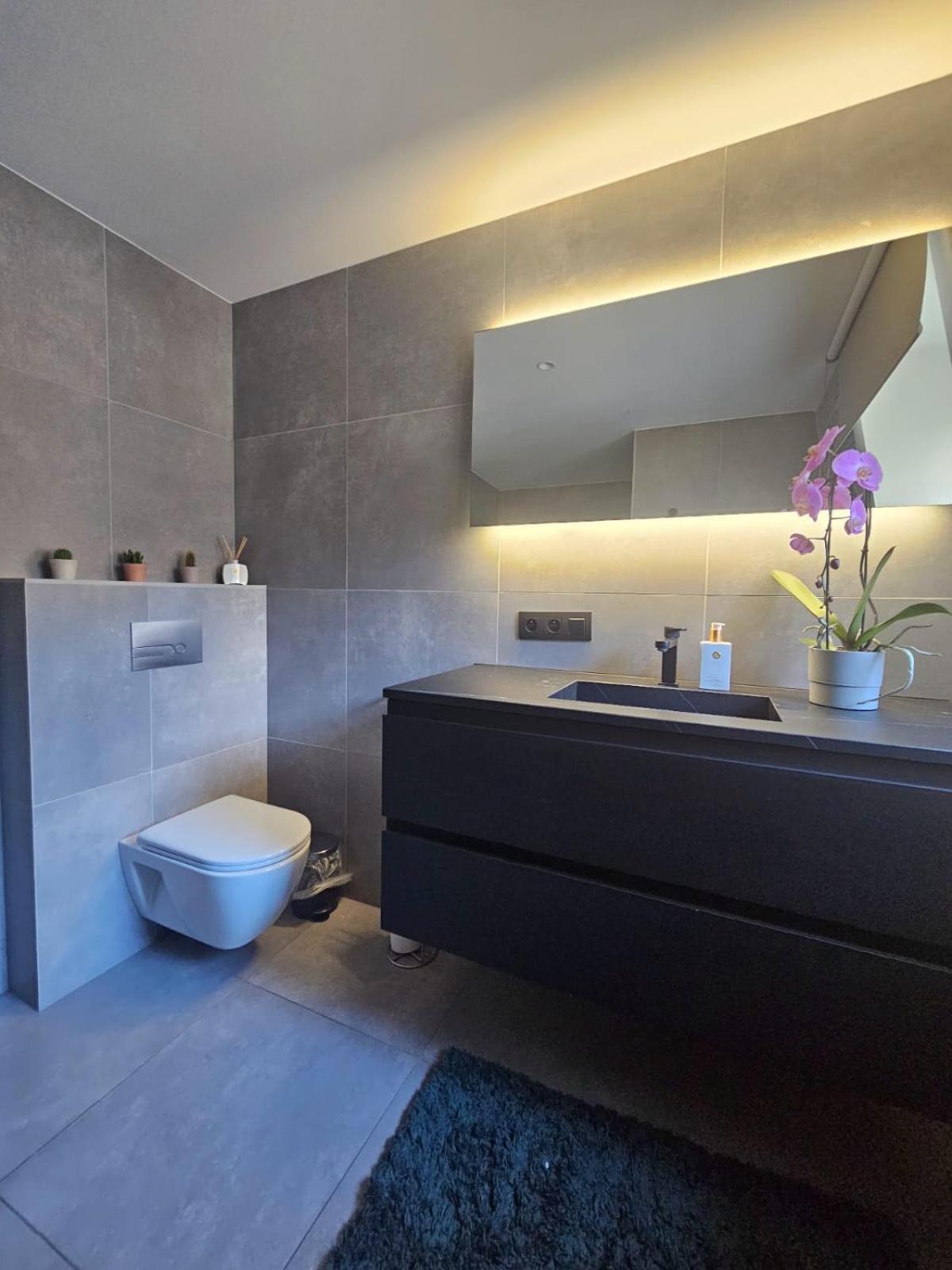 L'gante Guest house