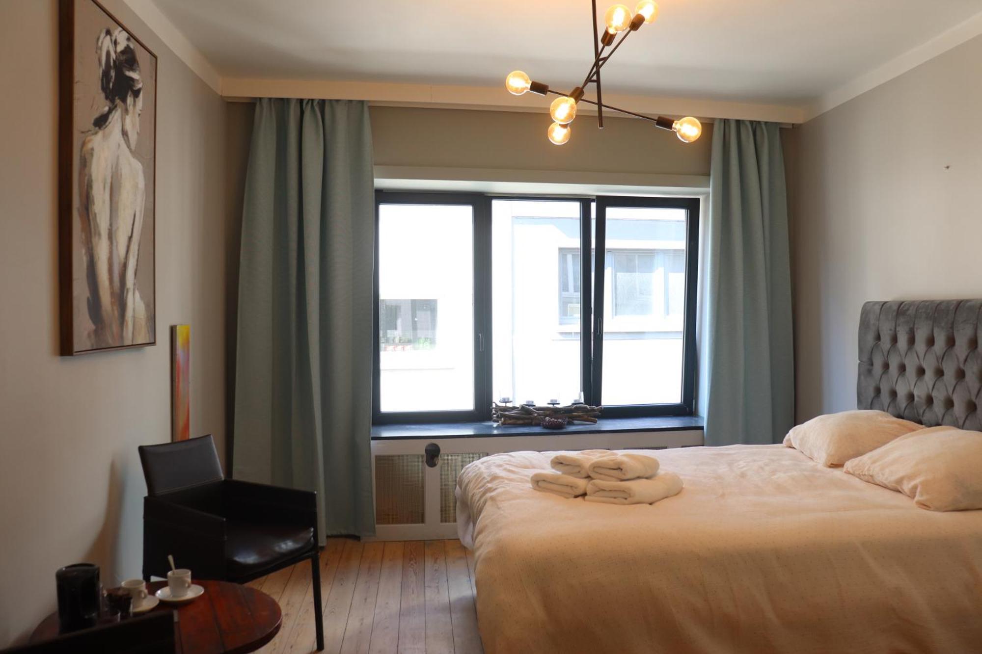 Cozy Room, Big Adventures Iii *