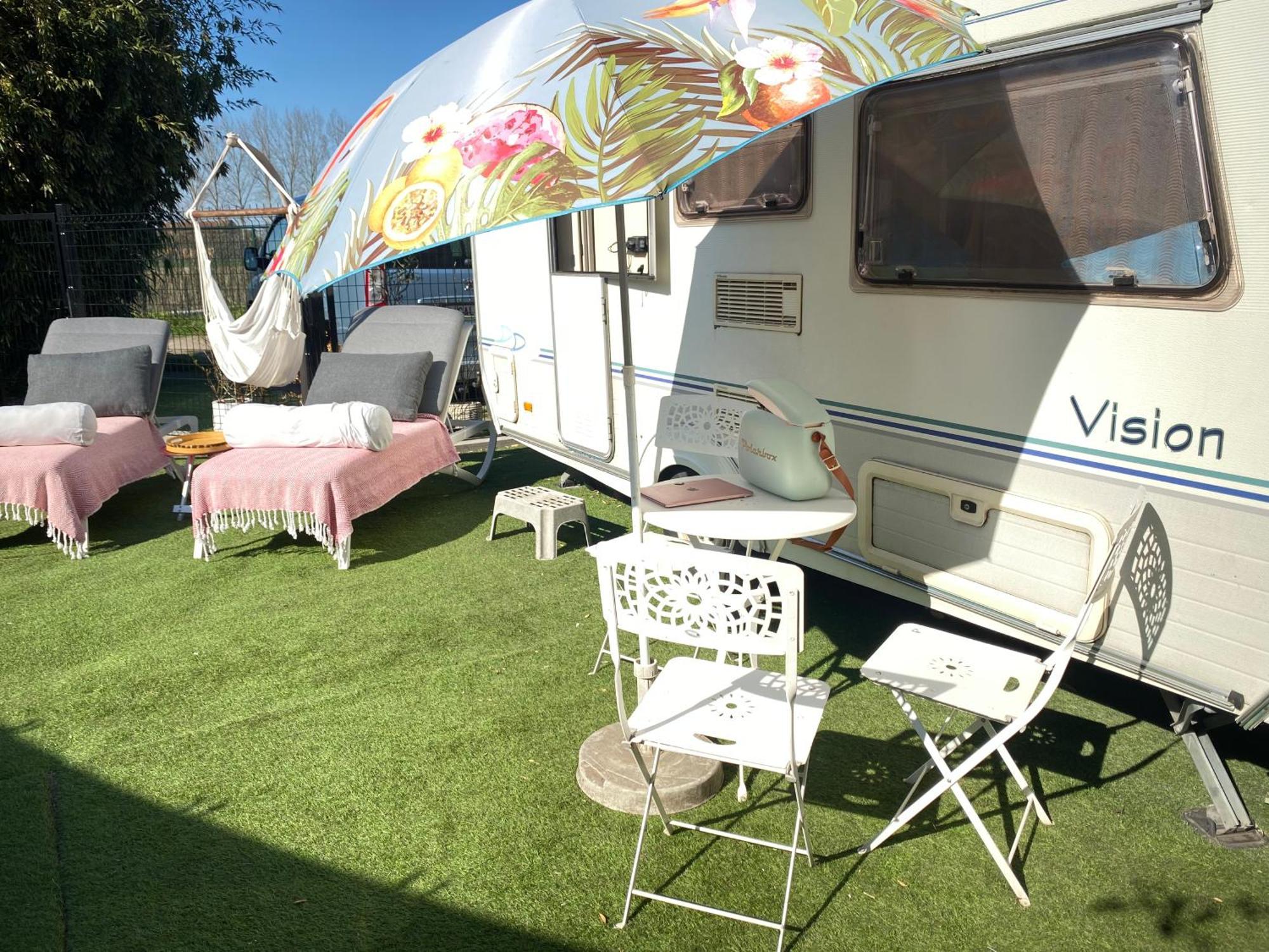 Campsite Gardencaravan Near In Green Area *