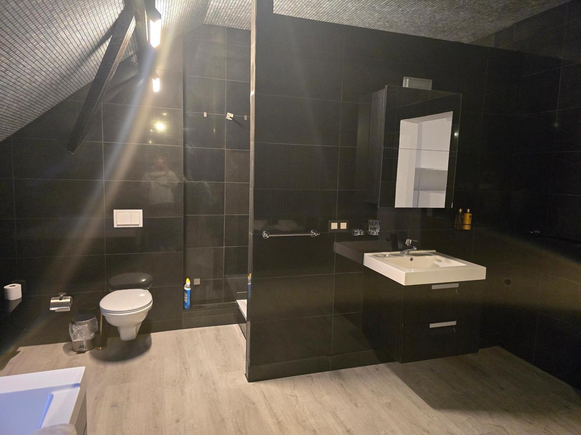 8z Dreamz 4 Apartment