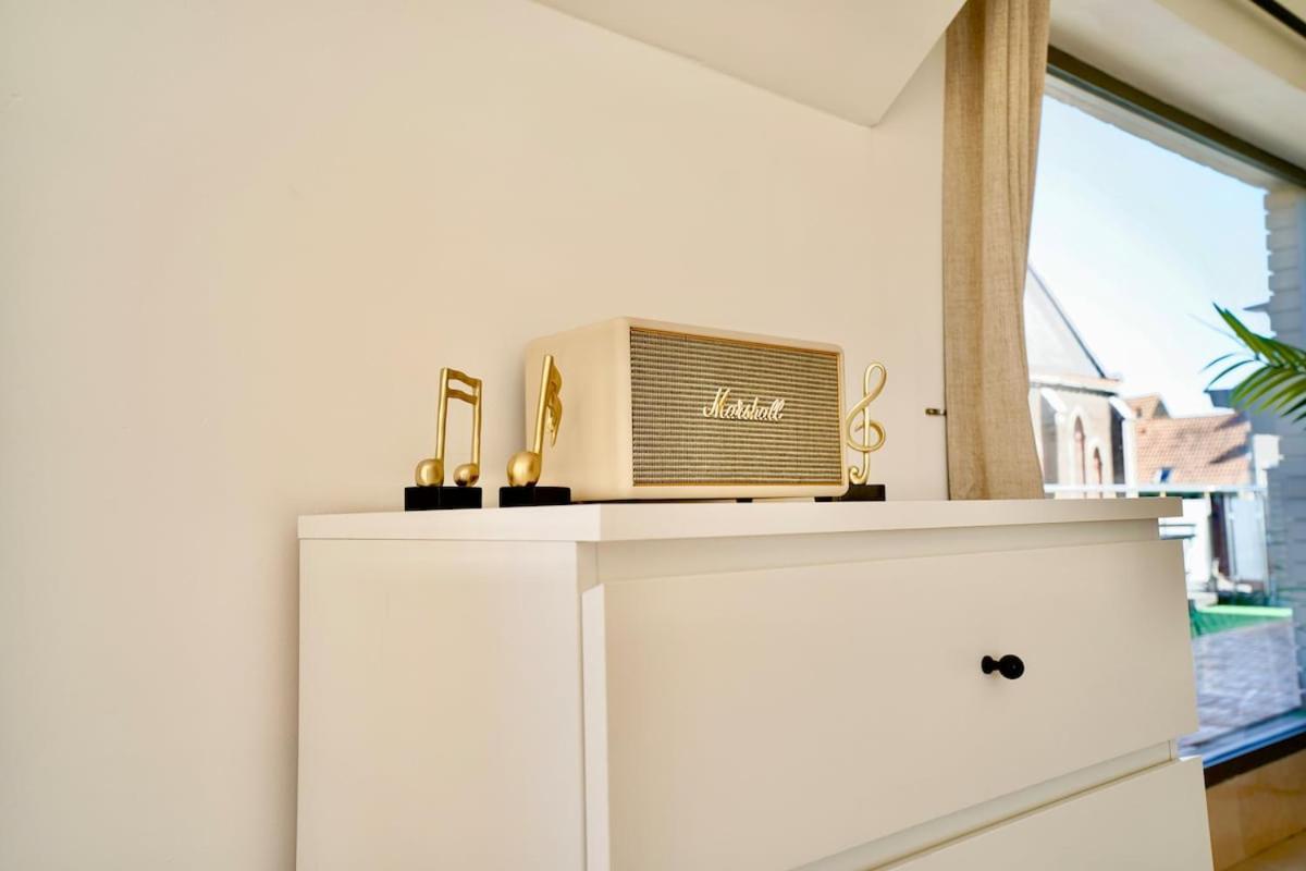 Penthouse With A Neo-gothic Parish Church View Apartment *