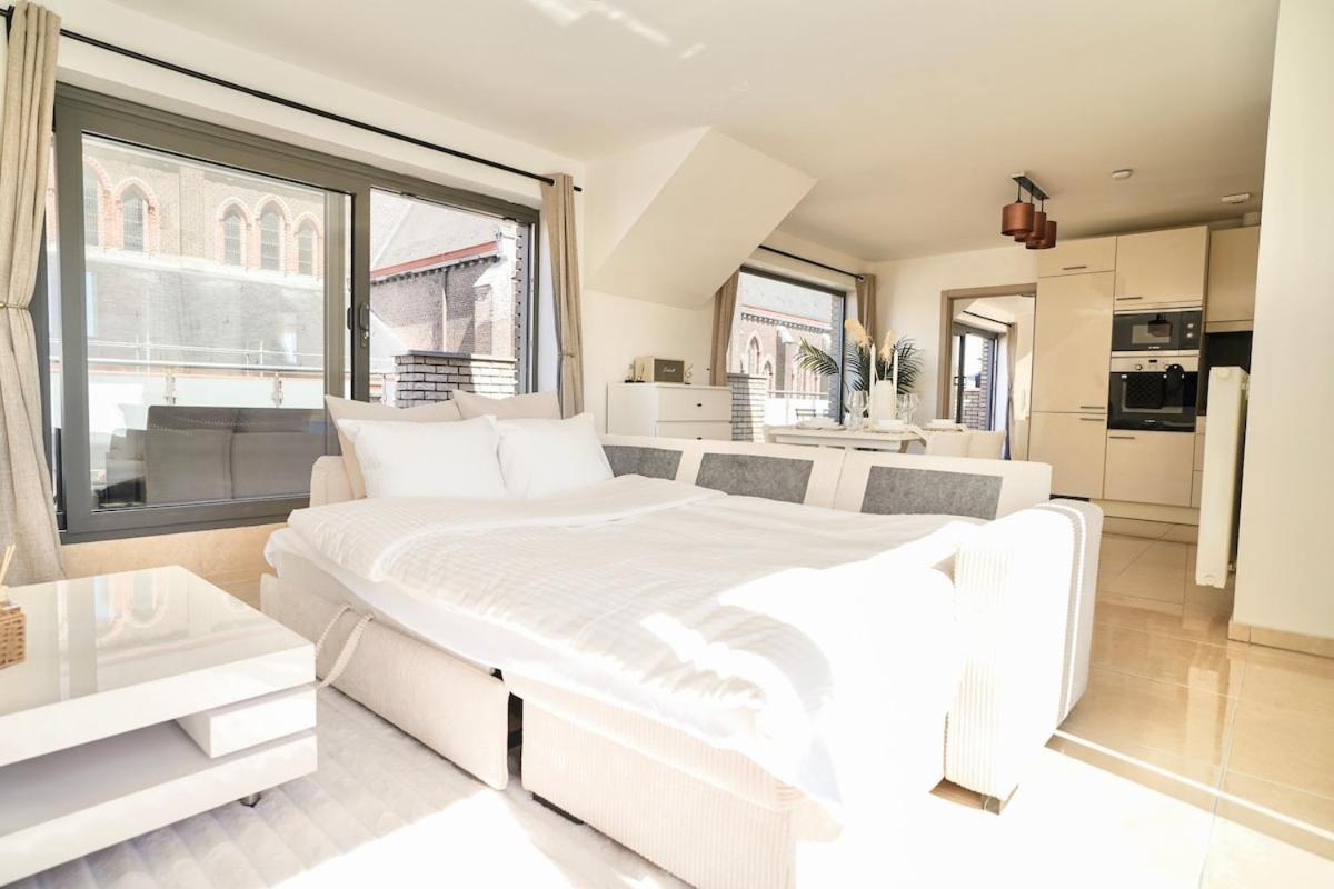 Penthouse With A Neo-gothic Parish Church View