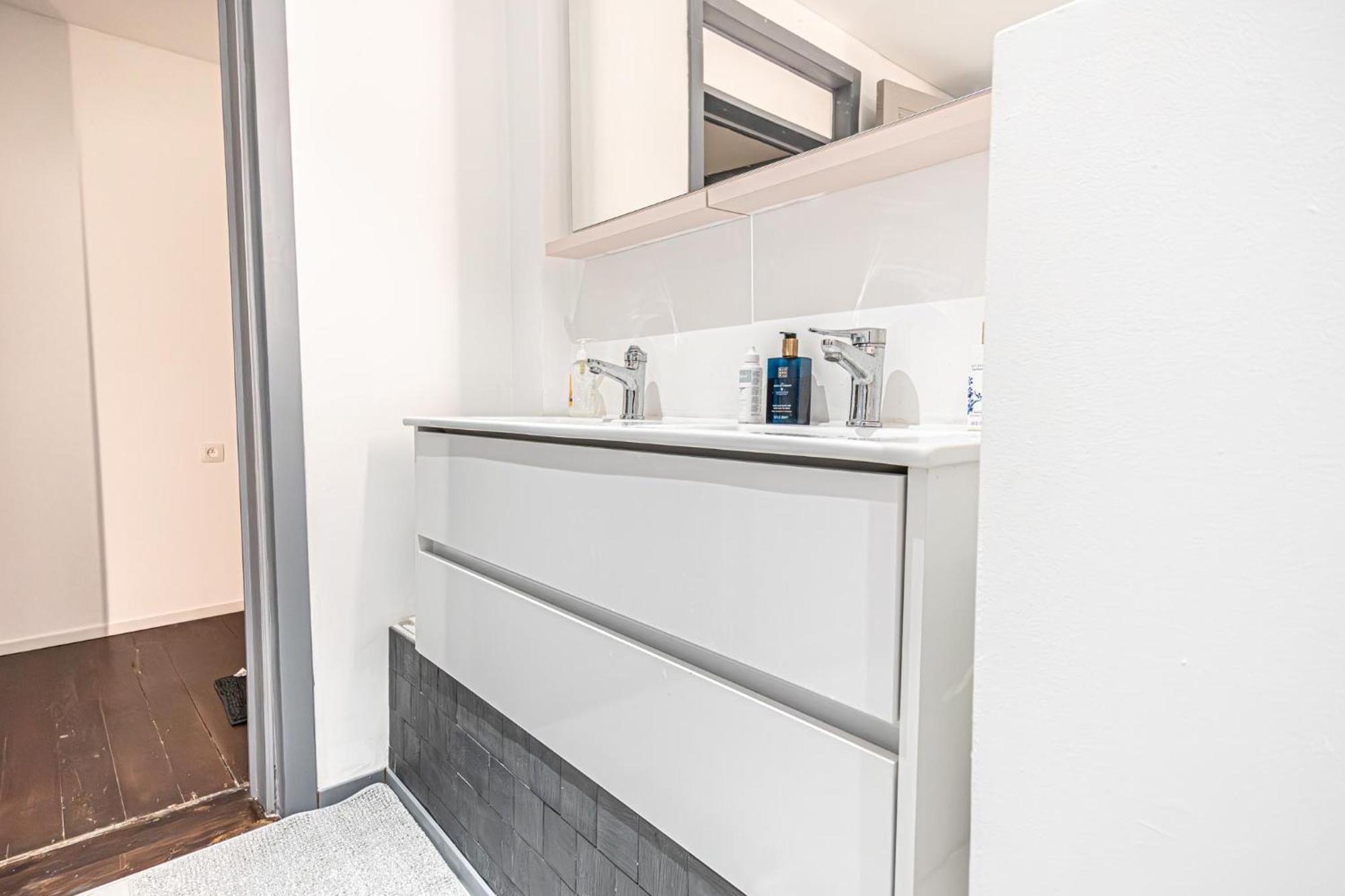 Modern Connected 6 In The Heart Of Appartement Gent