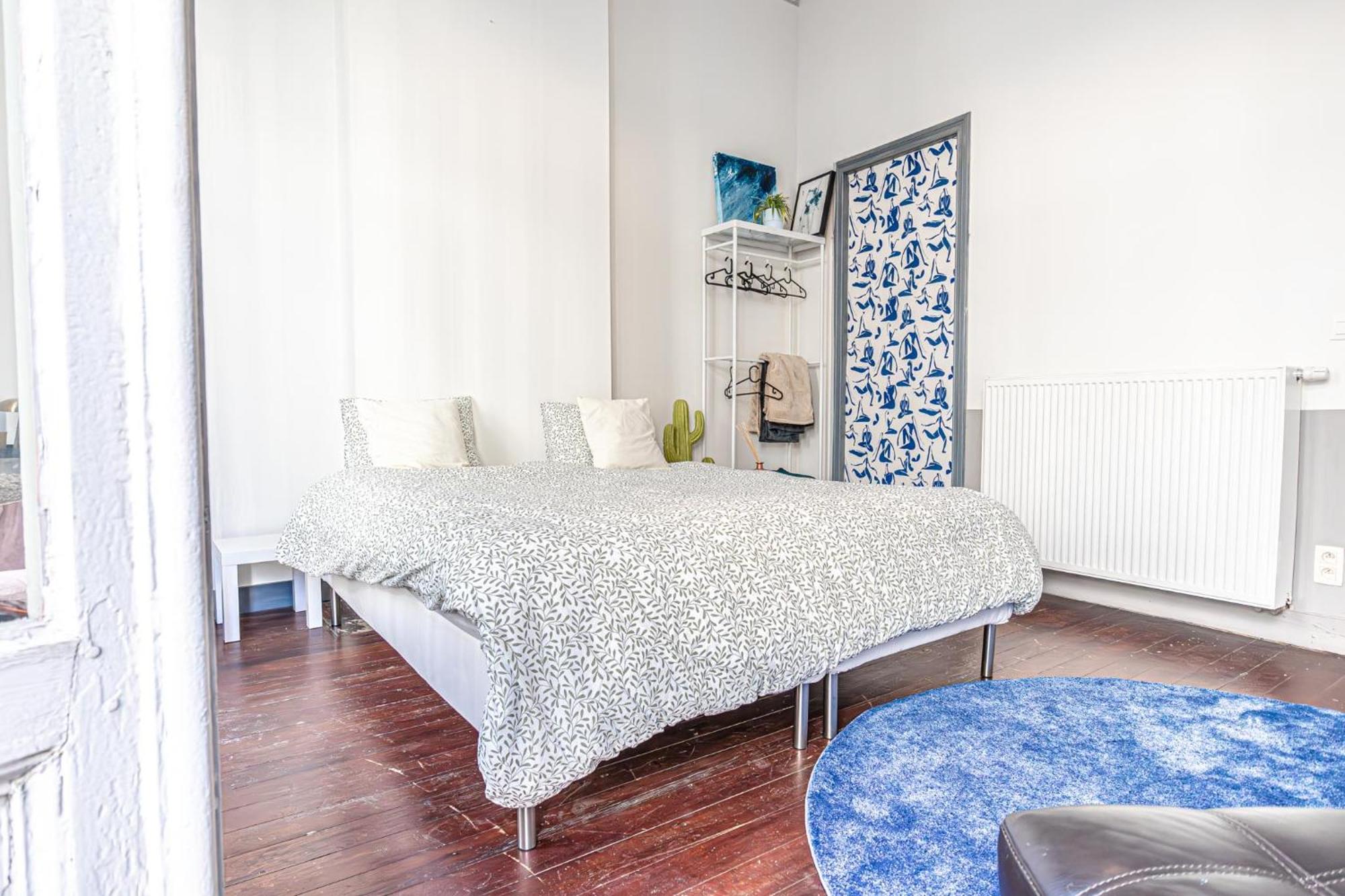 Apartment 2 Private Bedrooms 4 Guests