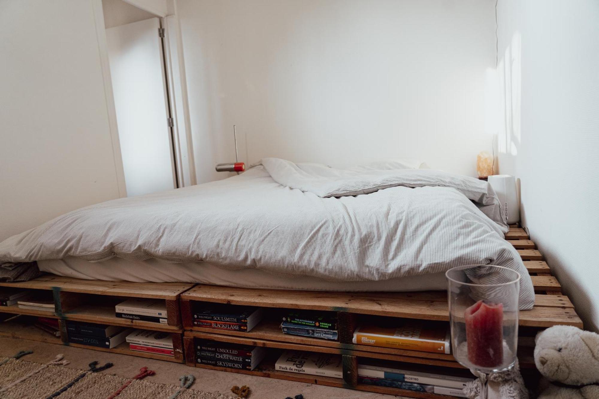 Cosy Near The Station Apartment