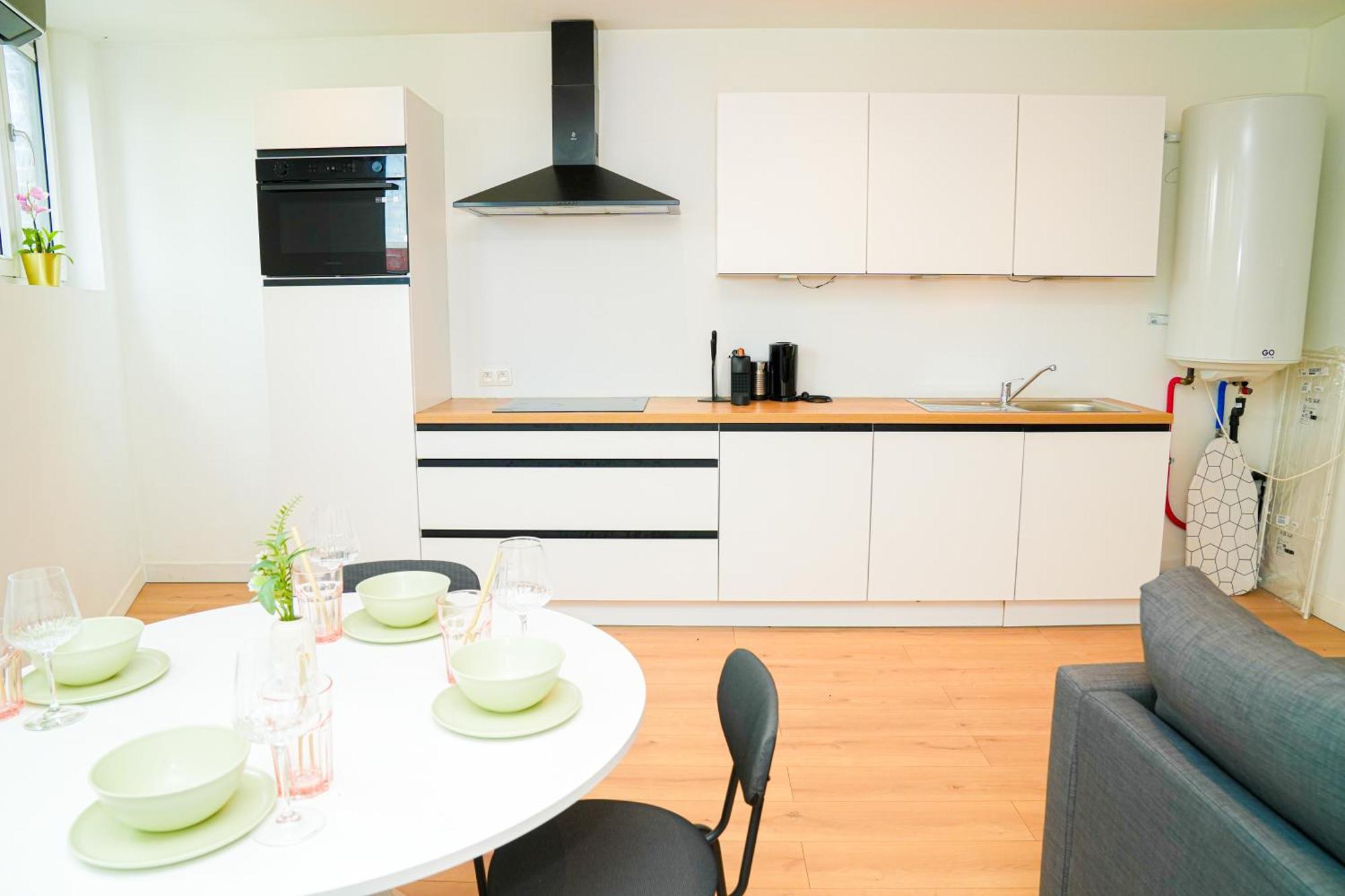 Apartamento Modern 1br & 1lr Apartment, 10 Min Walk To Center Gante