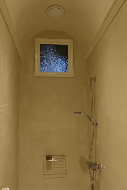 1820 Bed & Breakfast *