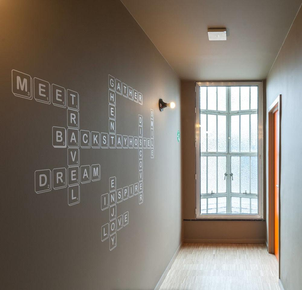 Hostel Backstay *