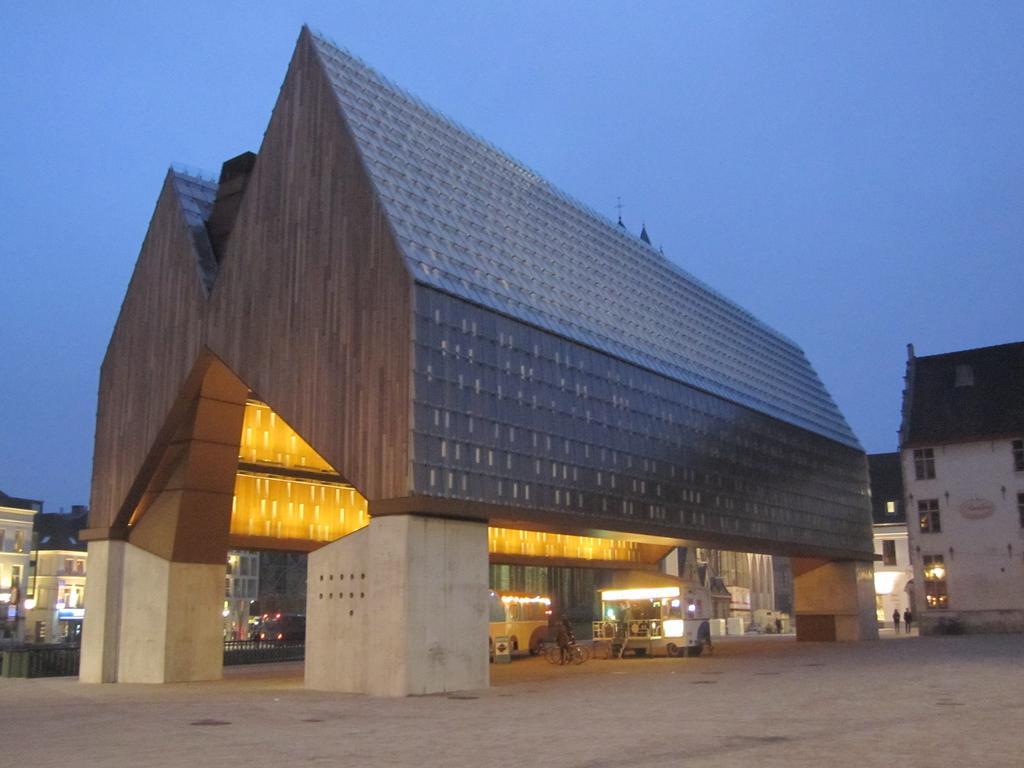 Apartment In Ghent