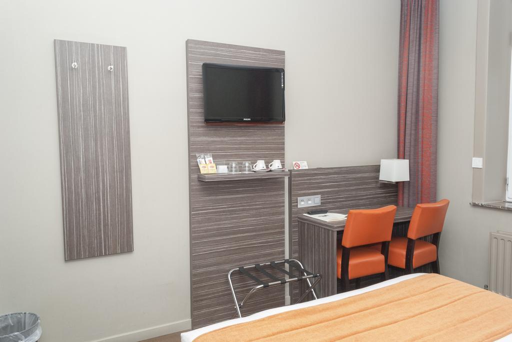 Castel Hotel 3*