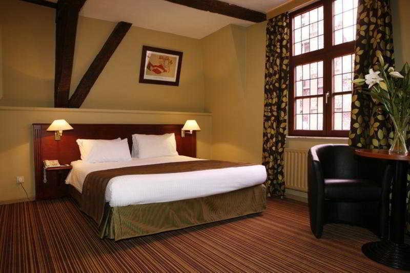 Cour St Georges 3*
