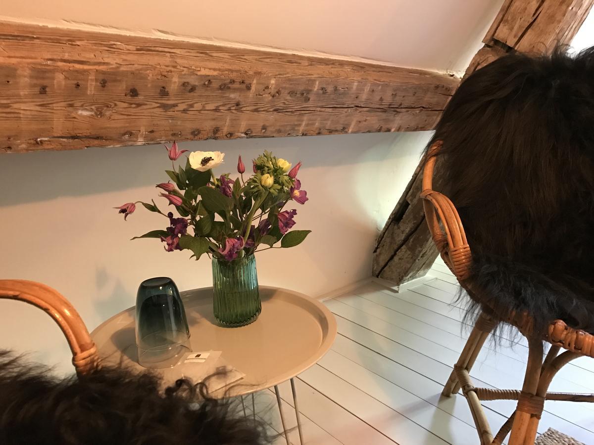 Bed & Breakfast Burgstraat 8 *
