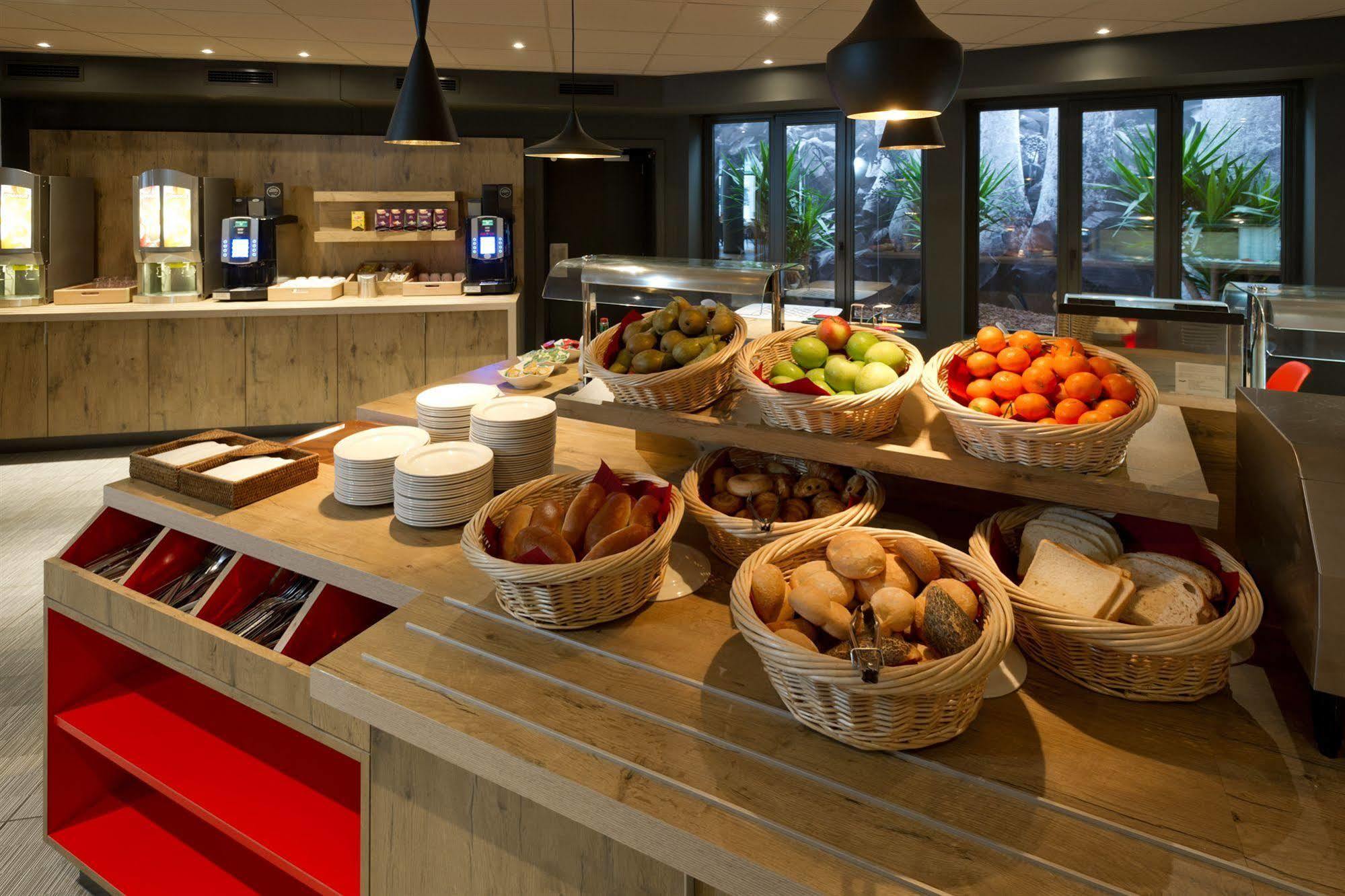 Hotel Ibis Centrum St. Baafs Kathedraal 3*