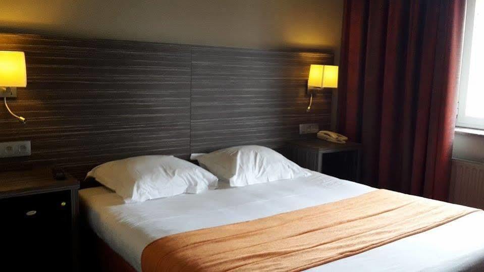 Castel Hotel 3*