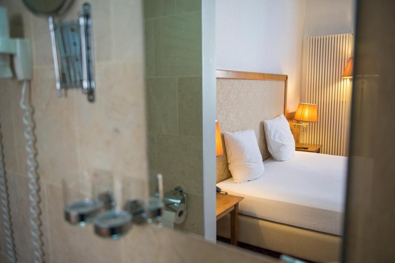 Hotel The Lord 2*