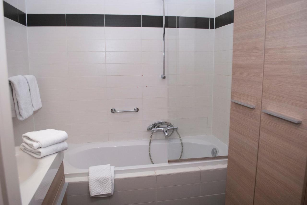 Castel Hotel 3*