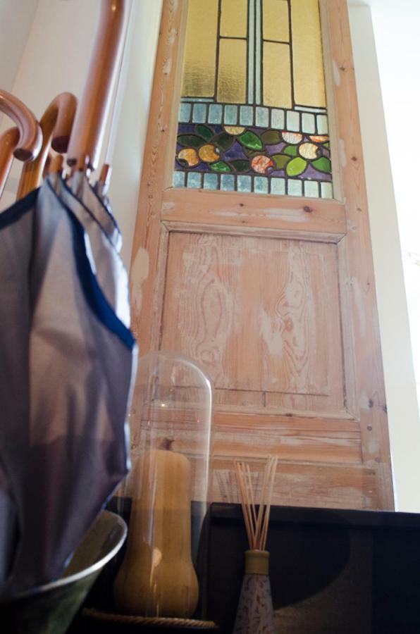 Homestay Upstairs9000 *